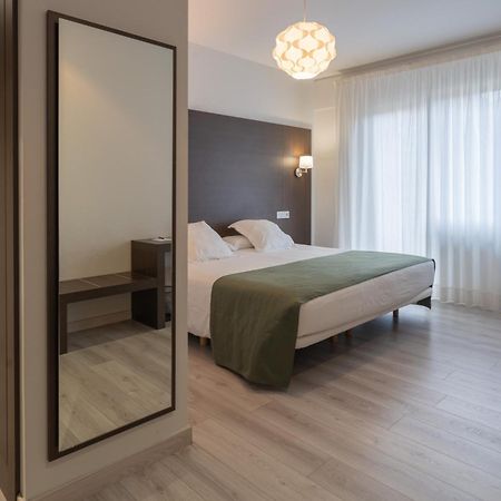 Hotel Mendez Nunez 卢戈 外观 照片